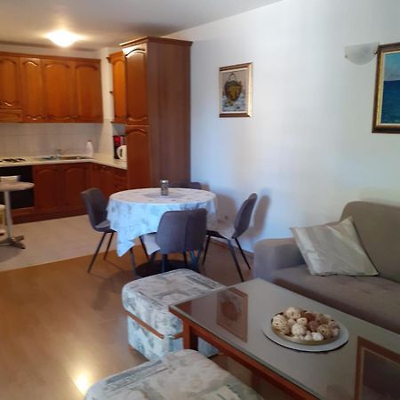 Apartman Mira Makarska Esterno foto