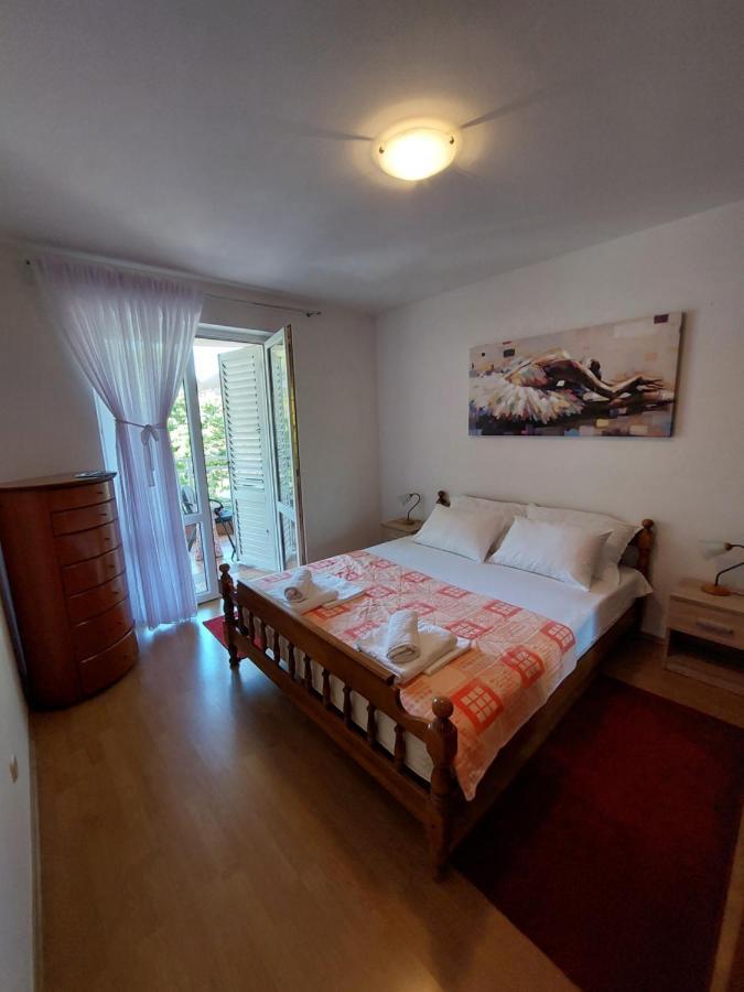 Apartman Mira Makarska Esterno foto