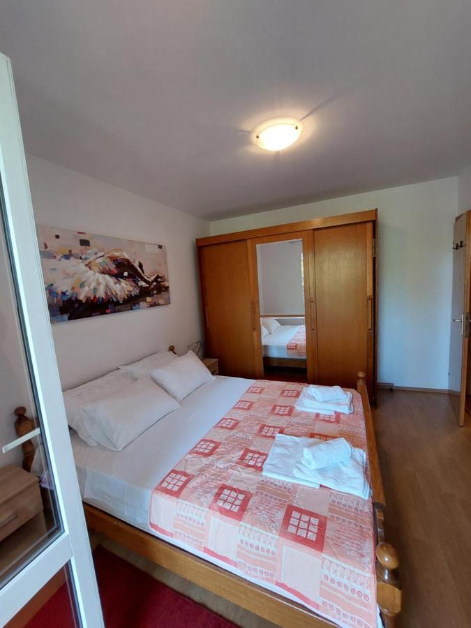 Apartman Mira Makarska Esterno foto